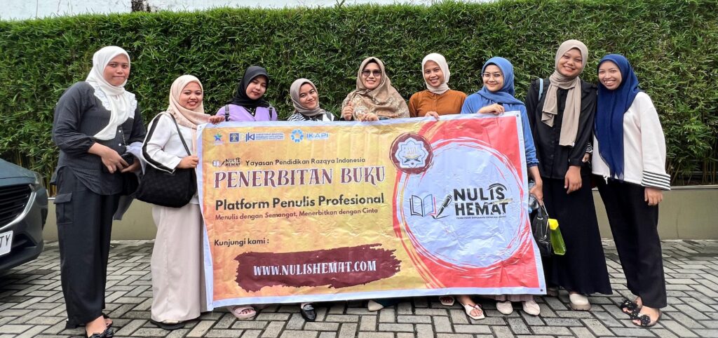Bersama Nulis hemat team kita maju